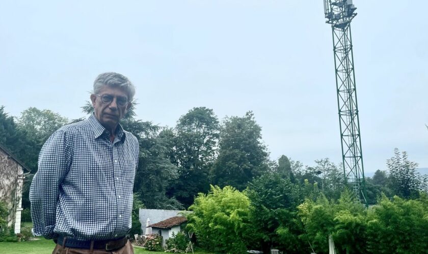 « On se disait qu’ils n’allaient pas oser »… Une antenne 5G plantée devant leur maison à Triel-sur-Seine