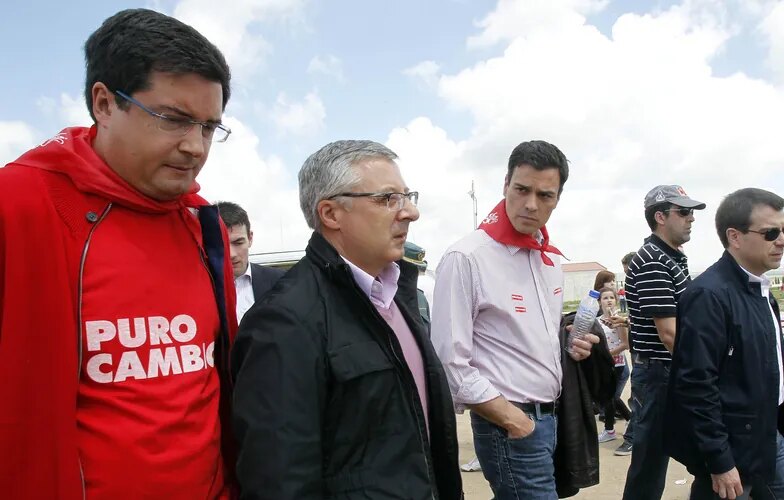 Óscar López, otro 'chico de Blanco' que medró a la vez que Sánchez y listo para endurecer el perfil político