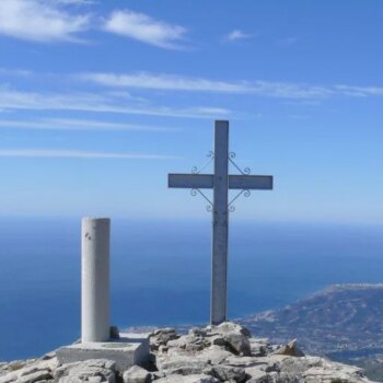 Pico del Cielo, el impresionante mirador escondido en Málaga con vistas al Mediterráneo