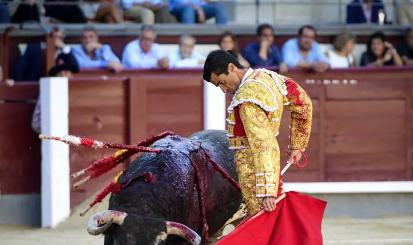 Rafael de Julia, la más brava izquierda de la corrida concurso en Las Ventas