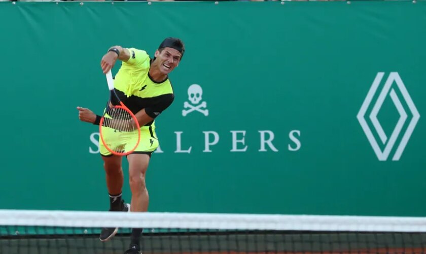 Roberto Carballés y Federico Coria, los favoritos al título, no fallan en su debut en la Copa Sevilla