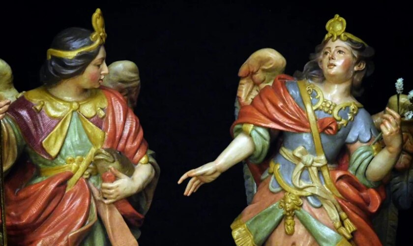 San Rafael y San Gabriel, el culmen del conjunto escultórico de la peana de la Virgen de Villaviciosa de Córdoba