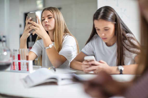 School bans smartphones for pupils over 'toxicity' - with impressive results