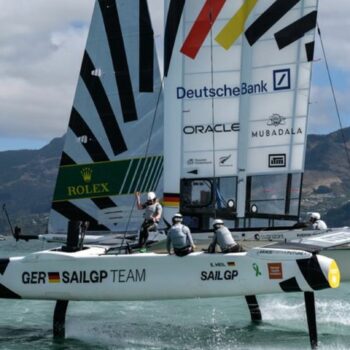 Startet im August 2025 zum ersten Mal in Deutschland: Die SailGP-Serie mit dem deutschen Fahrer Erik Heil. Foto: Ricardo Pinto F