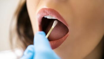 Simple swab test in your mouth 'reveals how long you have left to live'