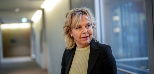 Sondersitzung zu Fördergeldaffäre: Geschasste Staatssekretärin Sabine Döring darf nicht sprechen