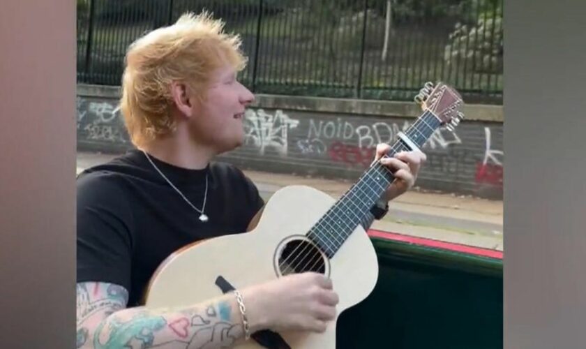 Spontanes Privatkonzert: Ed Sheeran singt während Bootsfahrt Ständchen für Joggerin