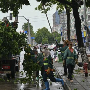 Super Typhoon Yagi: Rains lash China ahead of landfall