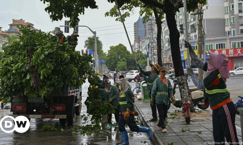 Super Typhoon Yagi: Rains lash China ahead of landfall