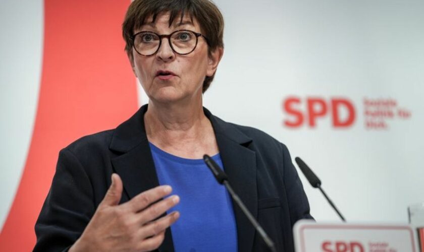 Das Tariftreuegesetz kommt, da ist sich die SPD-Vorsitzende Esken sicher. Aber offensichtlich stellt sich die FDP noch quer. (Ar