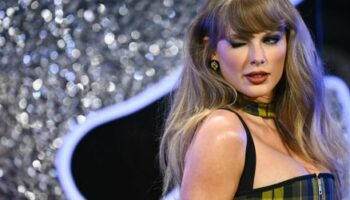 Taylor Swift: Mann kauft signierte Gitarre für 4000 US-Dollar – und zerstört sie dann