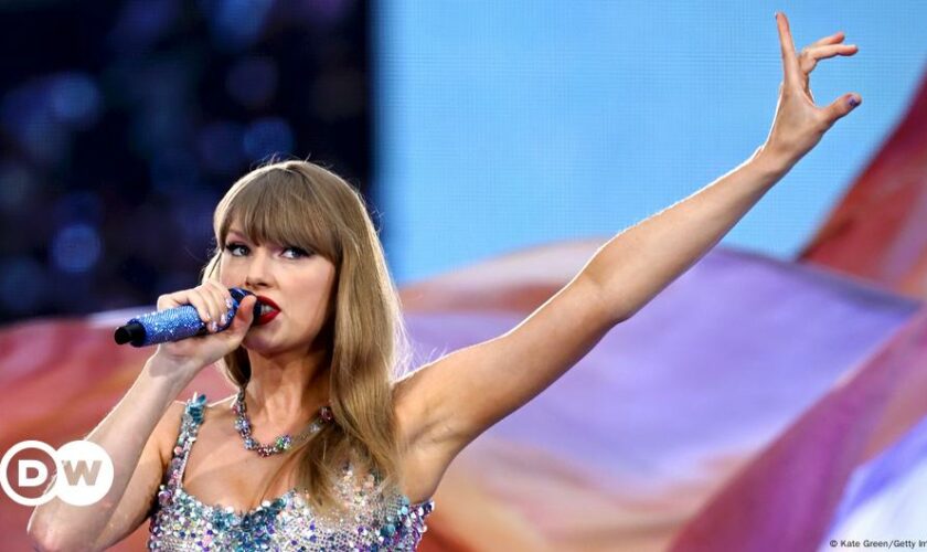 Taylor Swift endorses Kamala Harris for president