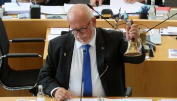 Thüringer Landtag: Eklat im Video: "Was Sie hier machen, ist Machtergreifung"