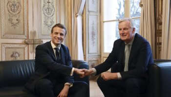 Tira y afloja entre Macron y Barnier para formar nuevo gobierno