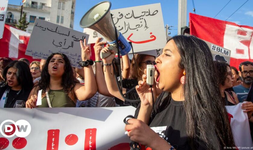 Tunisia: Young people's anger mounts ahead of election