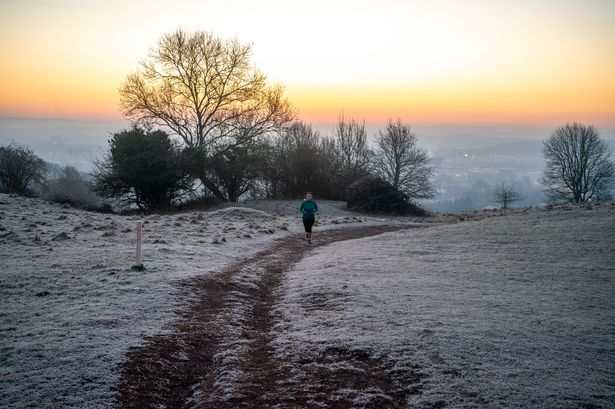 UK weather: Met Office warns pensioners to stay indoors as UK braces for cold snap