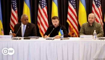 Ukraine: Biden calls Germany meeting of Kyiv allies