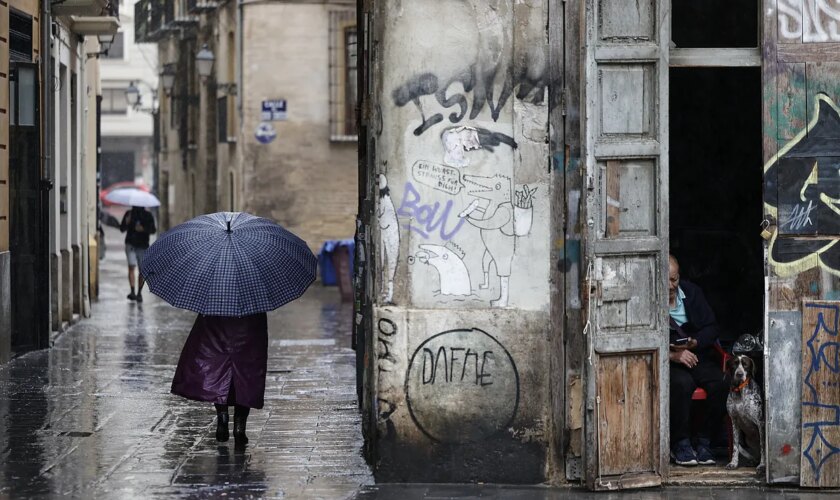 Un centro de bajas presiones pone en aviso a casi media España por lluvias y tormentas