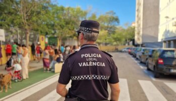 Una persecución en Valencia termina con el detenido ingresado en el hospital y cinco policías heridos