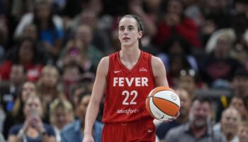 Une saison historique pour Caitlin Clark, la surdouée du basket féminin qui suscite les jalousies