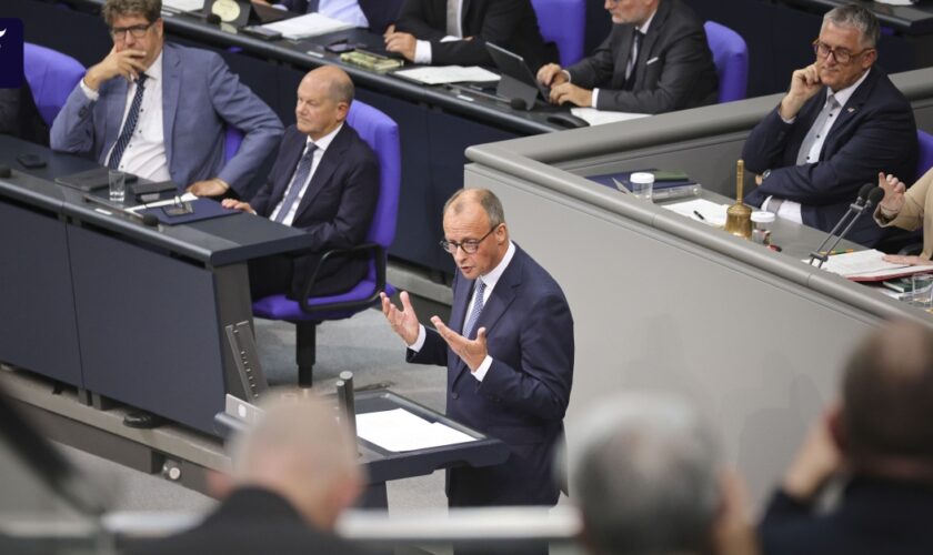 Union will Antrag zu Zurückweisungen in Bundestag einbringen