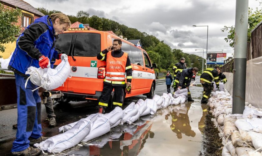 Unwetter in Europa: Stausee in Niederösterreich droht überzulaufen – tschechische Stadt fast komplett überflutet