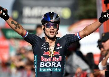 Vuelta a España: Primož Roglič übernimmt Gesamtführung und steht vor Rekordsieg