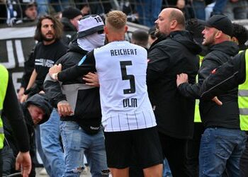 Zweite Bundesliga: Dramatische Schlussphase in Ulm - Nürnberg gewinnt in der neunten Minute der Nachspielzeit