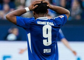 Zweite Fußball-Bundesliga: FC Schalke 04 verliert nach 3:0-Führung gegen SV Darmstadt 98