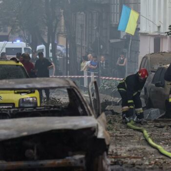 Zweite russische Luftangriffswelle trifft ukrainische Städte