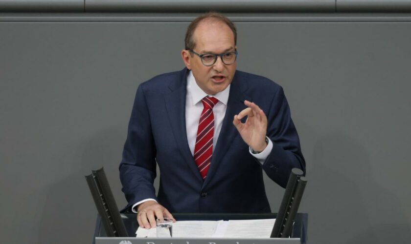 „Man kann die AfD nicht wegverbieten“ – Alexander Dobrindt lehnt Antrag auf Verbotsverfahren ab