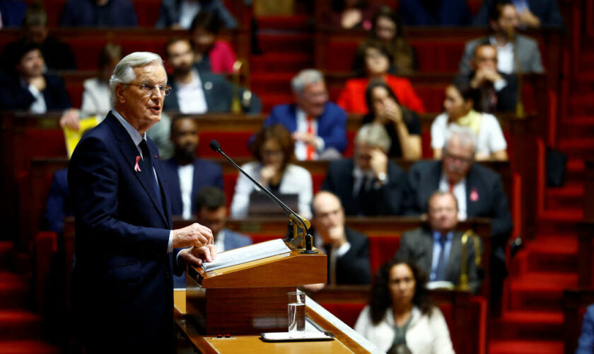 Le “numéro d’équilibriste” de Michel Barnier à l’Assemblée nationale