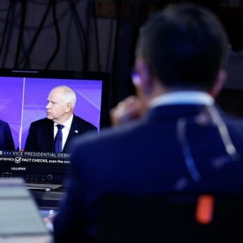 Presseschau zum TV-Duell von Walz und Vance: Eine "bemerkenswert zivilisierte Debatte"