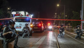 Attentat à Tel-Aviv : deux Palestiniens ouvrent le feu dans une station de tram, sept morts