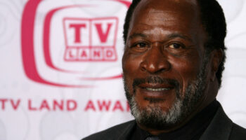 Mort de John Amos : pourquoi la fille de l’acteur n’a appris sa mort que 45 jours plus tard