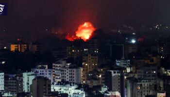 Krieg in Nahost: Israel greift abermals Beirut an