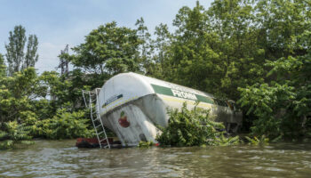 “Tout est mort” : l’Ukraine accuse les Russes de polluer ses cours d’eau