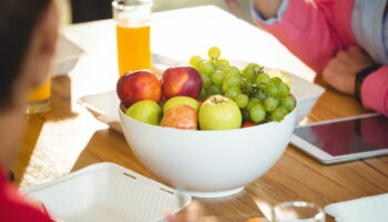 Si vous mangez plus de trois fruits par jour, méfiez-vous, il peut y avoir un effet très contrariant