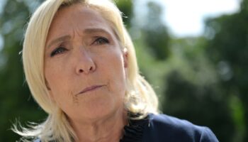 La cheffe de file du Rassemblement national Marine Le Pen, le 26 août 2024 à l'Elysée, à Paris