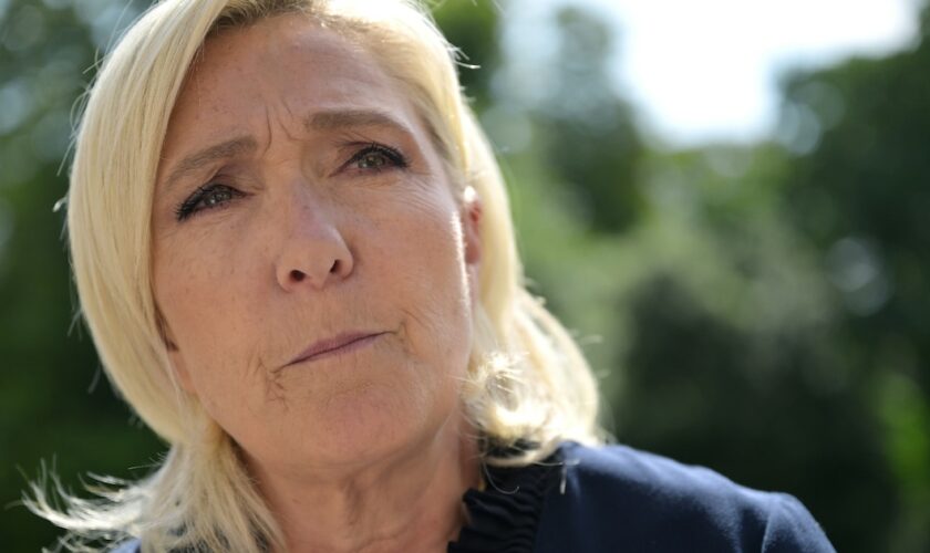 La cheffe de file du Rassemblement national Marine Le Pen, le 26 août 2024 à l'Elysée, à Paris