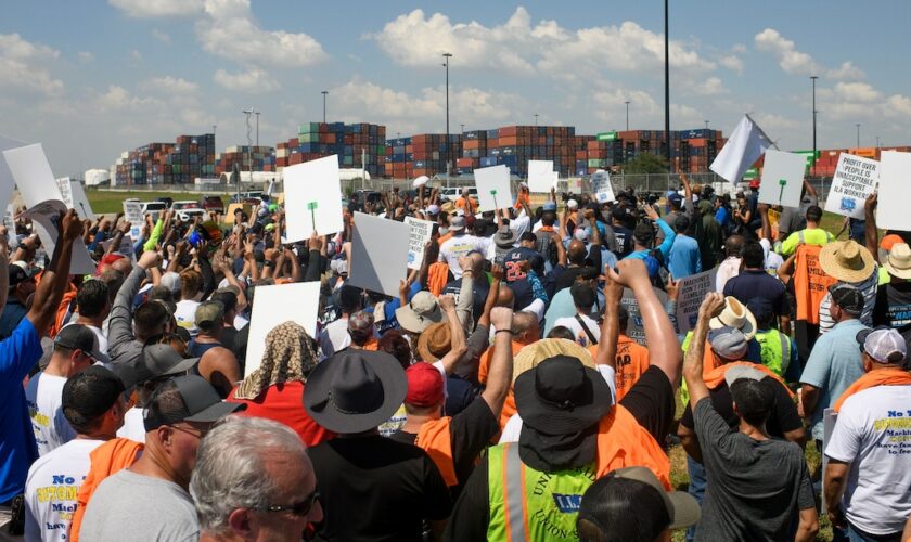 Manifestation de dockers à Seabrook (Texas), le 1er octobre 2024