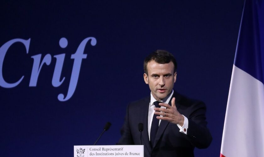 Le président Emmanuel Macron au dîner du Crif au Carrousel du Louvre, le 20 février 2019 à Paris