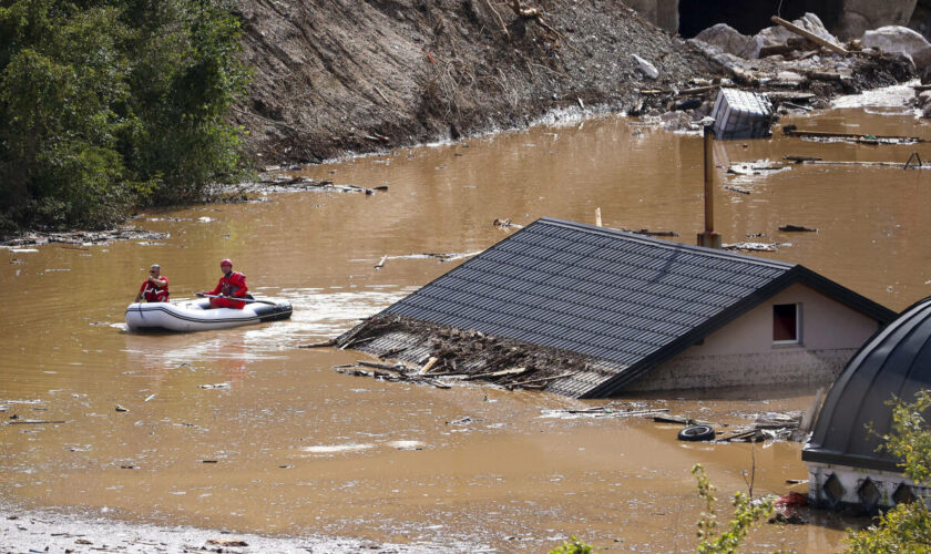 « Ce sont des scènes d’apocalypse » : en Bosnie, des inondations et des glissements de terrain font au moins 16 morts