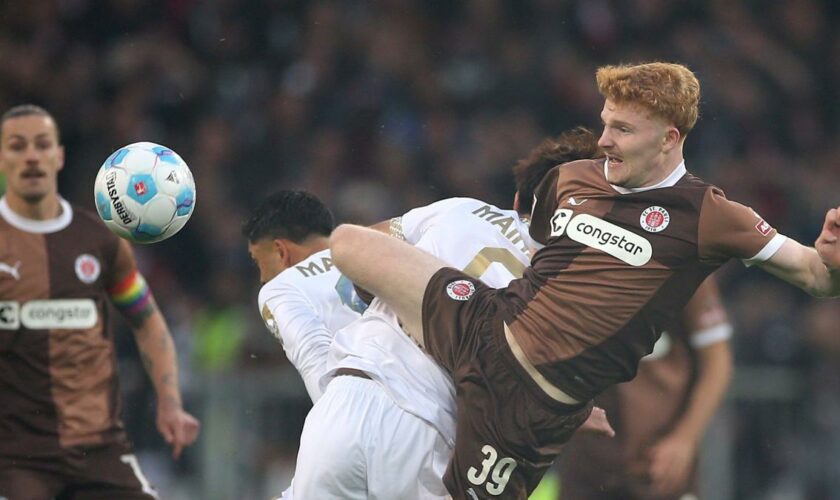 St. Pauli schenkt Mainz den Sieg