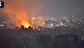 Liveblog zum Krieg in Nahost:Beirut von schweren Explosionen erschüttert