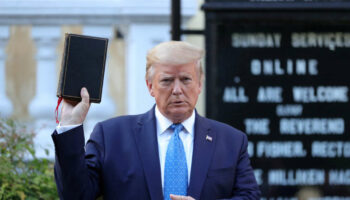 Polémique autour de la “Bible Trump” dans l’Oklahoma