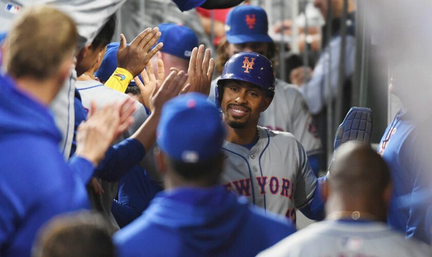 Mets' magic continues in NLDS with 5 runs in eighth for another comeback victory