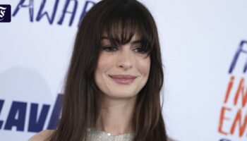 Anne Hathaway kündigt dritten Teil von „Plötzlich Prinzessin“ an