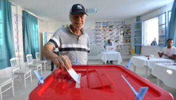 En Tunisie, début d'une élection présidentielle sans suspense