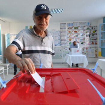 En Tunisie, début d'une élection présidentielle sans suspense